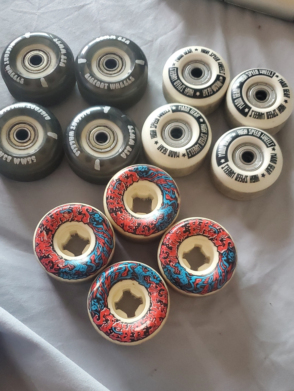 Skateboard Wheels Set - Multi-Color Graphic & Black/White Wheels Rollers Skates